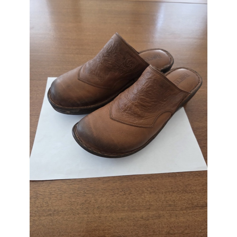 Born Leather Floral Embossed Clogs Women's 9 Western Boho Artsy Shoes